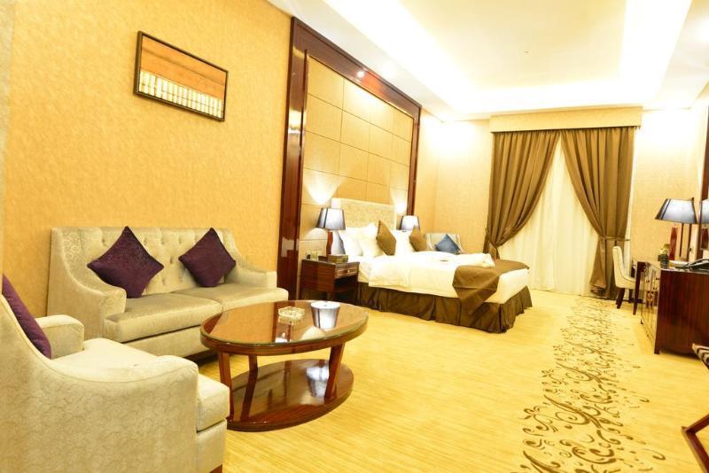 فندق هوليداي الخليج الرياض - Holiday Al Khaleej Hotel Riade Exterior foto